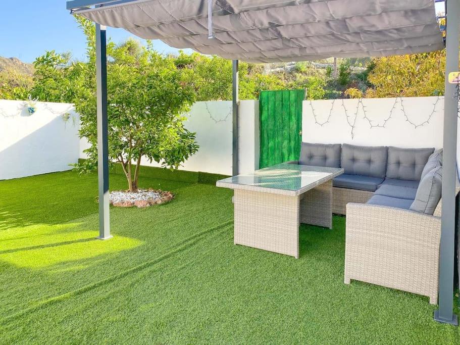 Cozy In Nerja , Malaga. Private Pool. Wifi Ferienhaus