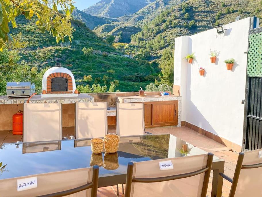 Ferienhaus Cozy In Nerja , Malaga. Private Pool. Wifi